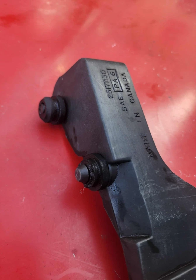 Оригинальный кронштейн корпуса воздушного фильтра для Chevrolet Blazer GMC Jimmy 1998-2005 годов выпуска No25171130 - Изображение 3 из 4