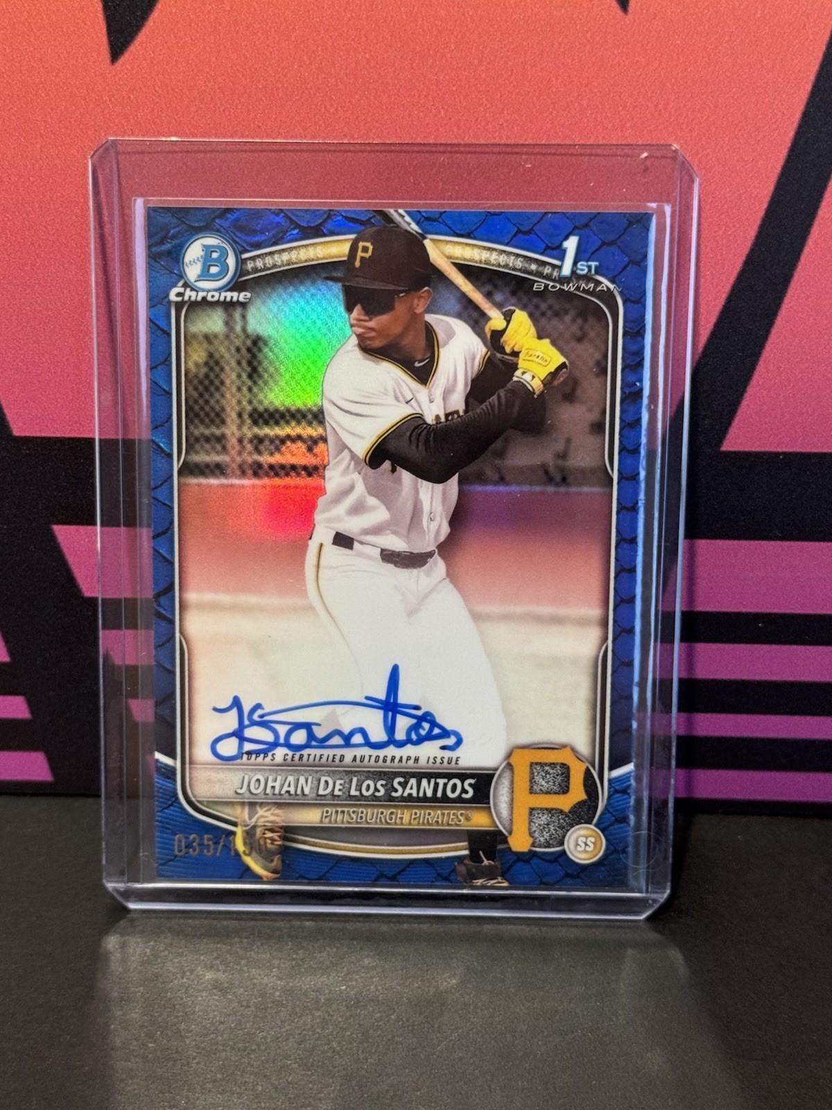 2025 BOWMAN CHROME 1ST BLUE REPTILIAN REFRACTOR JOHAN DE LOS SANTOS AUTO /150