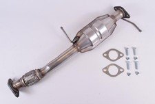 Catalizzatore EURO 3 (D3) lunghezza 765 mm + kit raccordi adatto a Kia Sedona CEE