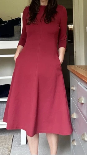 VETEMENTS Abito nuovo con etichette vestibilità e svasatura taglia 8 10 (prezzo consigliato £69)