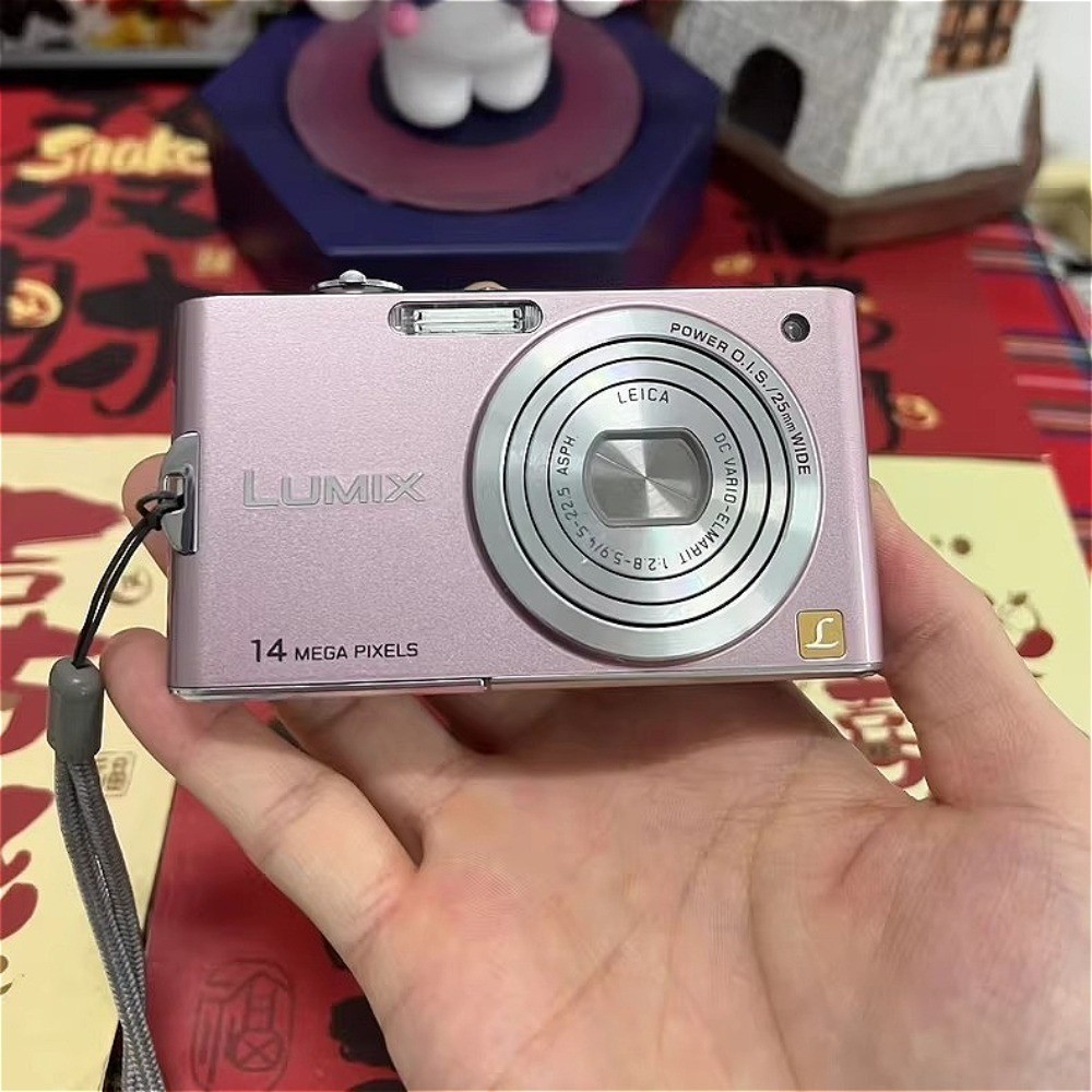 Panasonic LUMIX DMC-FX66 Digital Camera 14.5 MP 5x Optical Zoom AF