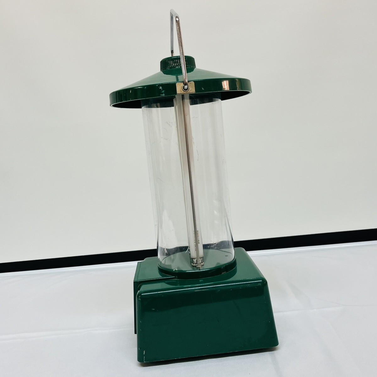 Greatland Fluorescent Sport Green Camping Lantern No Batteries