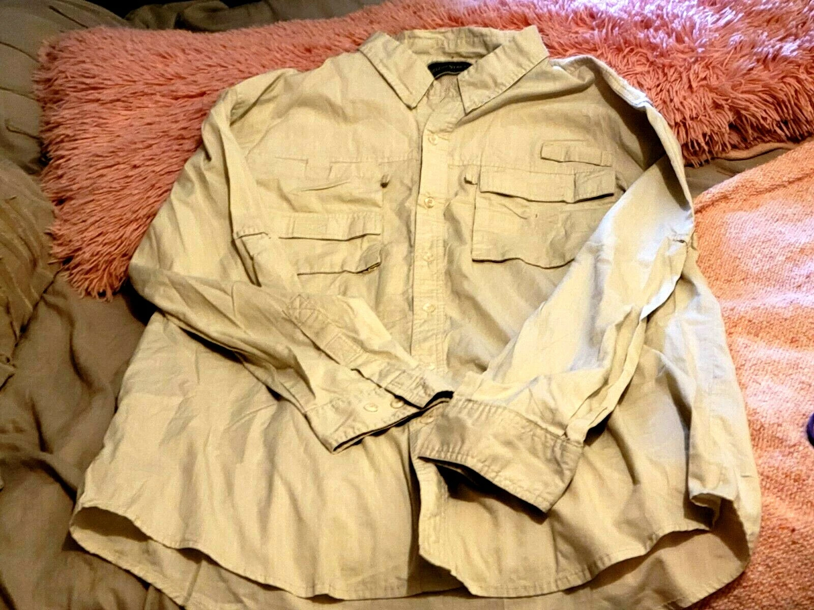 Men's Field and Stream button up Fishing Shirt, Very Lightweight, Beige XLARGE