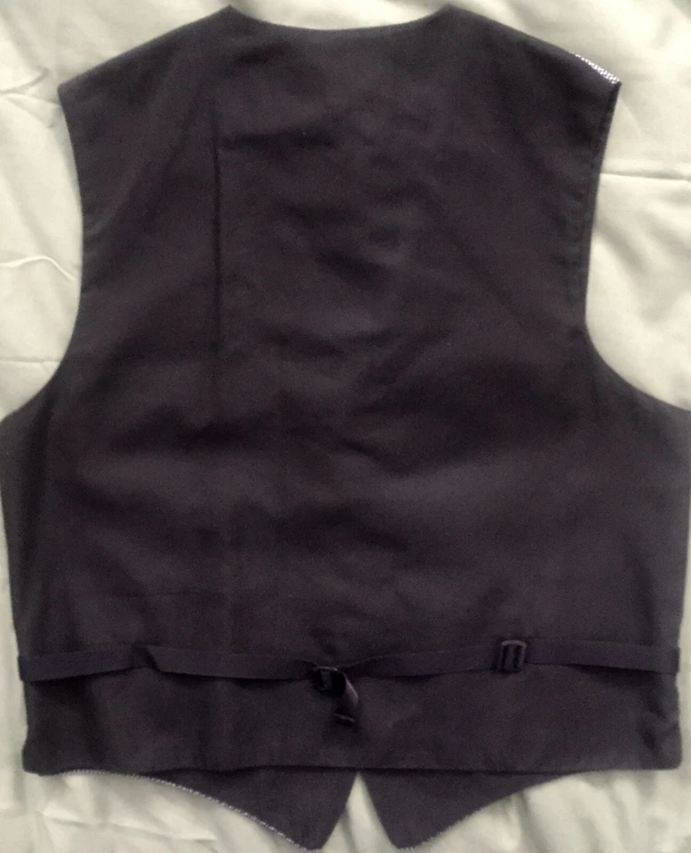 Oleg Cassini Mens 5 button w/ lapel Formal Tuxedo Vest Size Meduim VERY NICE! - Image 2 of 4