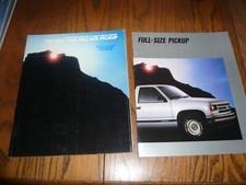 1988 Chevrolet Trucks Sales Brochures - Vinta...