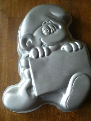 Vintage Collectable Smurf Wilton cake pan