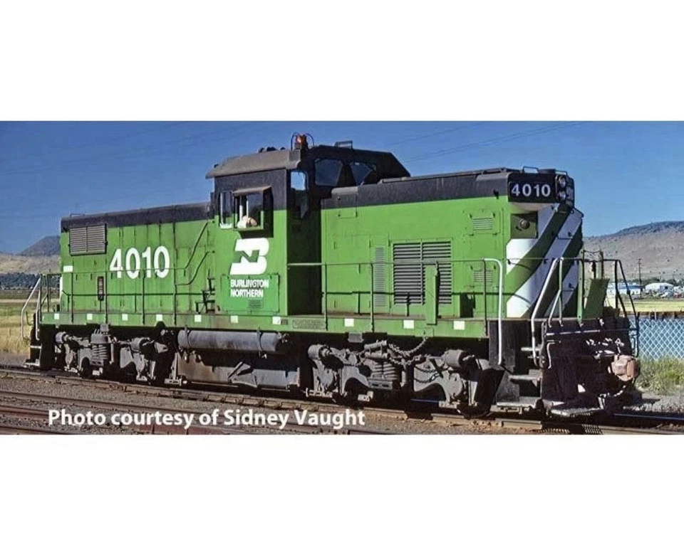 Bowser English's 60546 HO Scale ALCo C-415 DC/DCC READY Burlington Northern 4011 - image 2 of 4