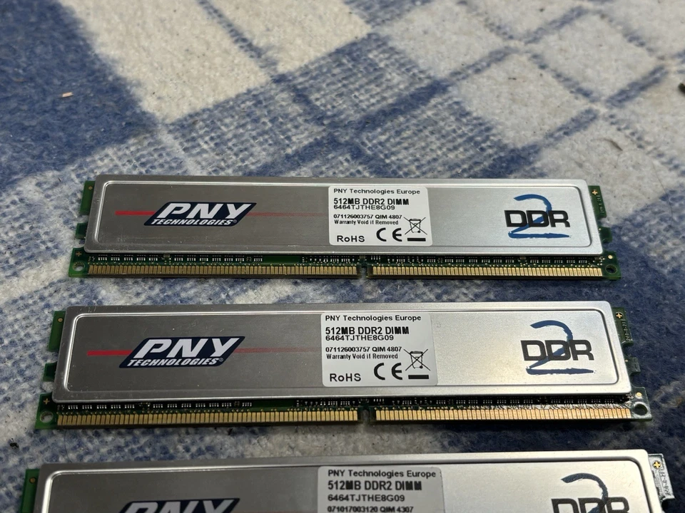PNY 2GB DDR2 DIMM RAM & Crucial 4GB DDR3 RAM Job Lot - Image 4 of 4