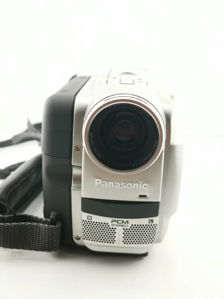 Panasonic NV-DS 5 Japanese Digital Video Camera 270° Smart Turn LCD 25x Tested - Image 4 of 4