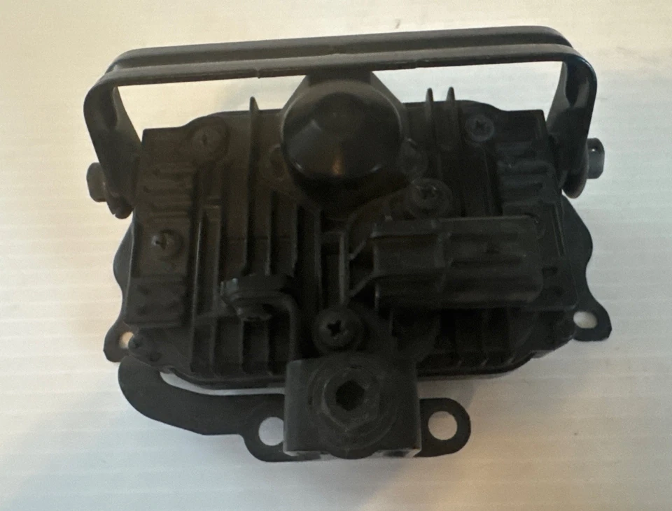 2019 - 2022 Toyota Avalon Cruise Control Distance Sensor 88210-07011 OEM K0081 - Image 3 of 4