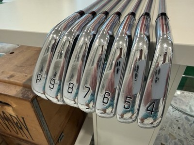 Mizuno Pro 221 4-PW, Project X IO 110g 6.0 Steel, D3, +1/2 , Z Grip Align