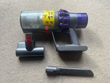 Dyson V10 Cyclone Vacuum Cleaner - Please Read