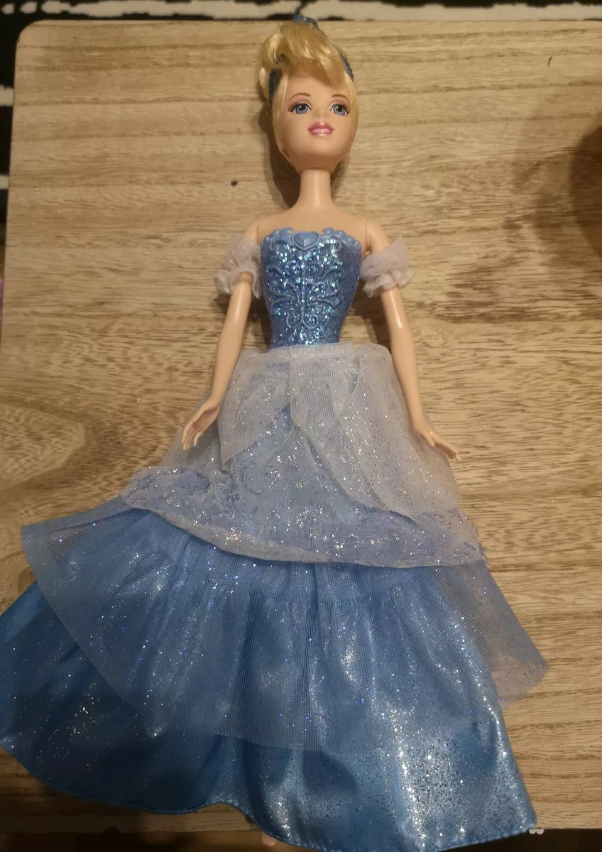 Disney princess 2 sales in 1 ballgown surprise