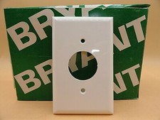 BRYANT 1 GANG WALL COVER PLATE SINGLE RECEPTA...