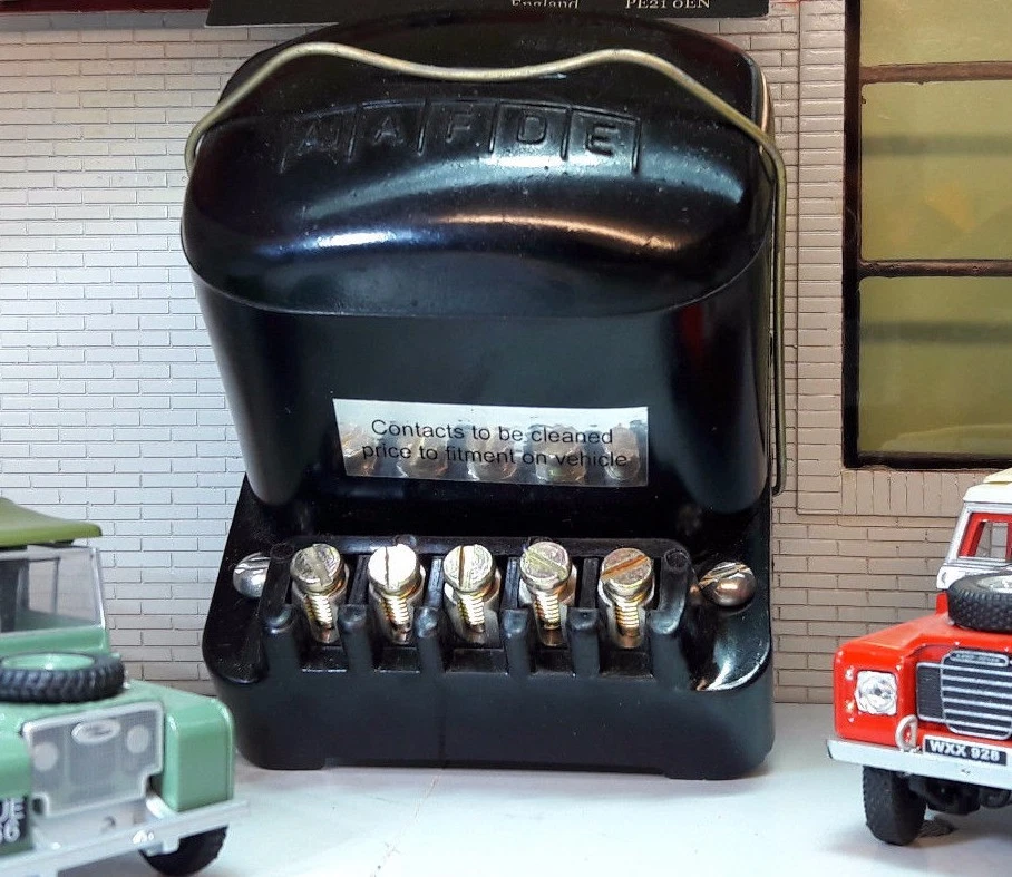 Early Morris Minor VRG352 Triumph Lucas Repro Dynamo Voltage Regulator Box RB106 - Image 2 of 4