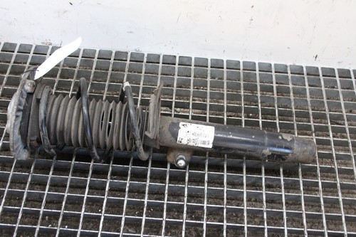 BMW 1 F20 Vorderer Rechter Stoßdämpfer 6791575 1,6 Diesel 85KW 2012