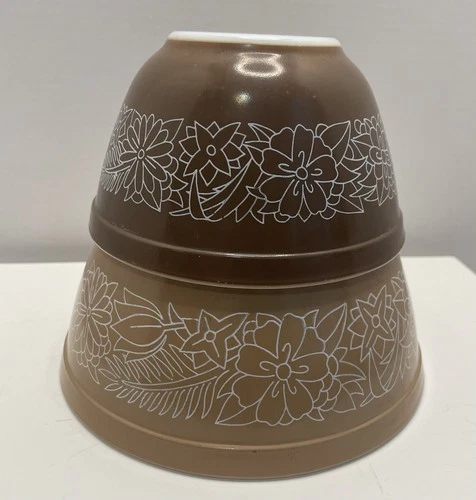 Vintage Pyrex Woodland Brown and Tan Mixing Bowls Nesting Set of 2 #401 & #402