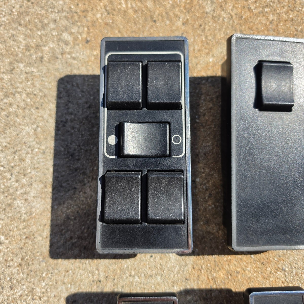 Volvo 240 Complete Power Window Switch Set OE Tested Switches 244