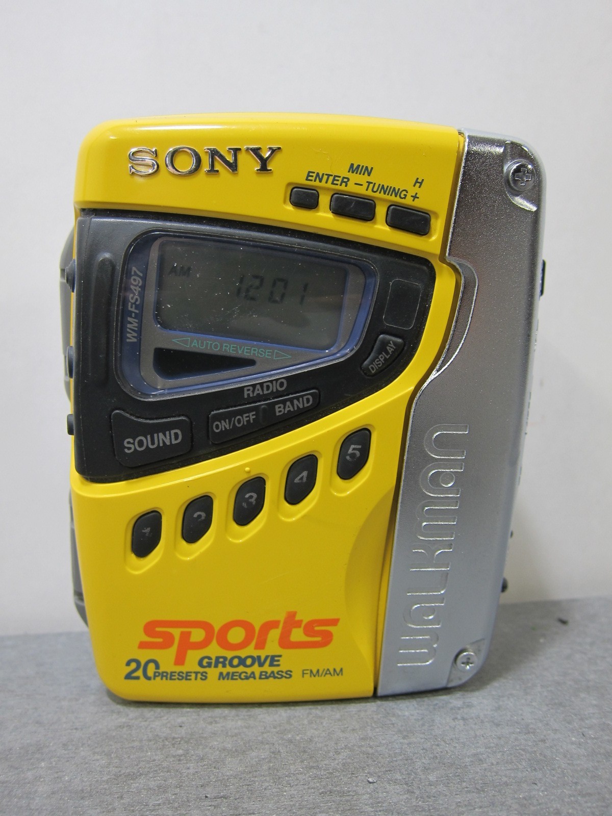WALKMAN CASSETTE PLAYER SONY SPORTS