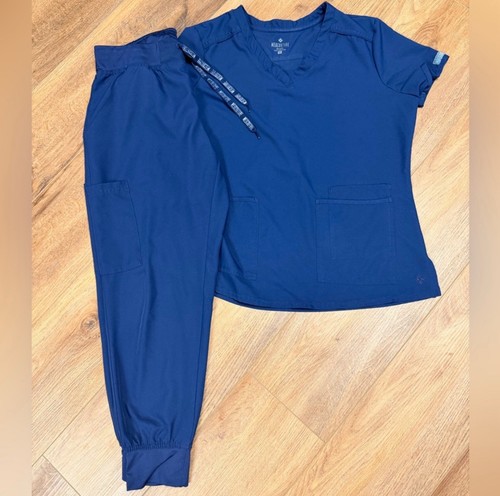 Med Couture INSIGHT Scrubs Set Navy Women's V-Neck Top S  - Pant S Joggers
