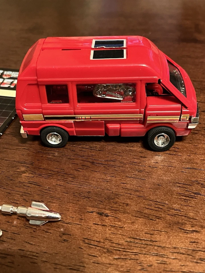 Transformers G1 Takara Ironhide incompleto Foto 3 de 4