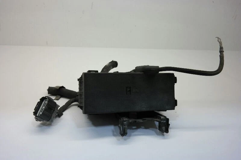 Ford Taurus 2013-16 caja de fusibles motor dos turbo sin equipamiento policial Foto 2 de 4
