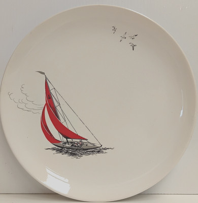 Vintage AE Jones Palissy Pottery Red Regatta Plate c1947-60 25cm Made in England