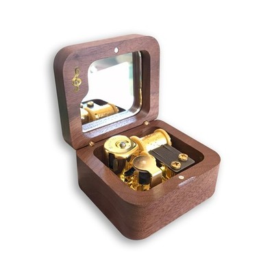 Walnut Wind up Wooden Music Box with Sankyo Musical Movement (65 Tunes Option)