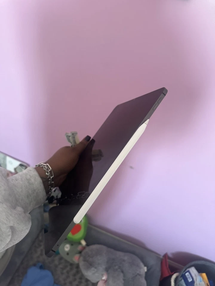 Apple iPad Pro 12.9-inch (5th Generation) 256GB Wi-Fi Cellular Tablet - Image 2 of 3