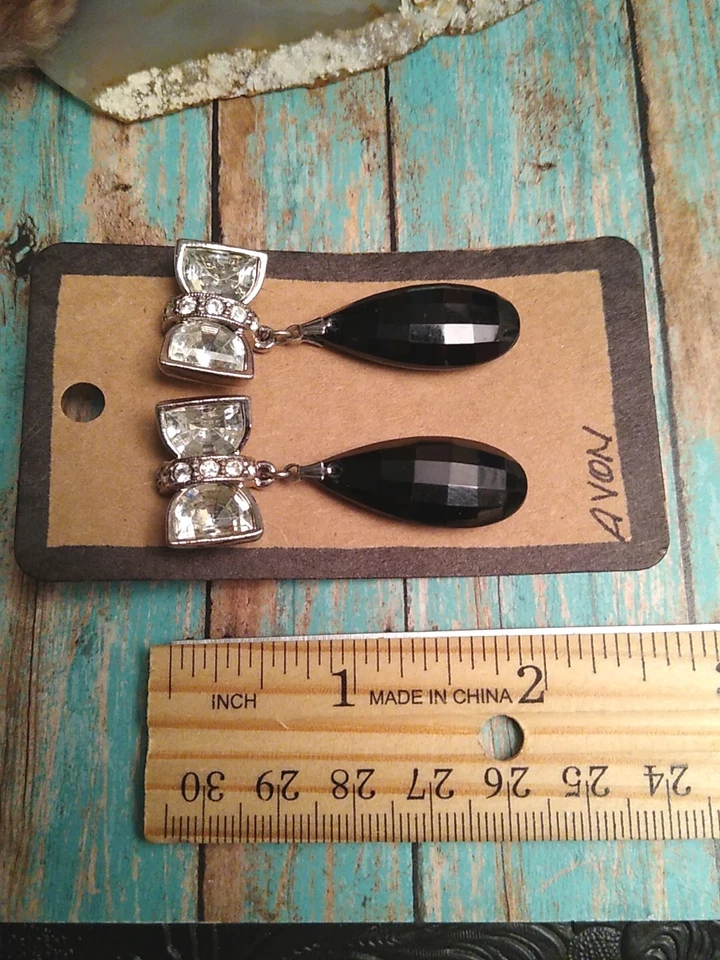 AVON "Formal Affair" Tono Plata Transparente Estrás Arco/Pendientes Lágrima Acrílico! Foto 3 de 4