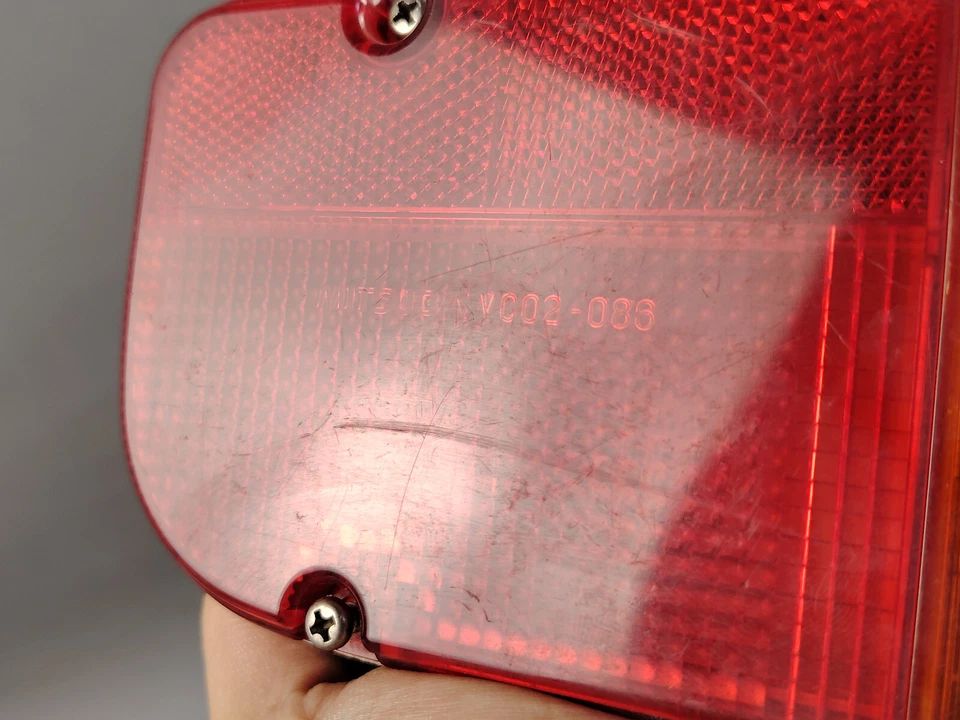 Subaru Sambar KS3 KS4 Tail Light Lamp Left Right Set Kei Truck JDM VC02 086 RH - Image 3 of 4