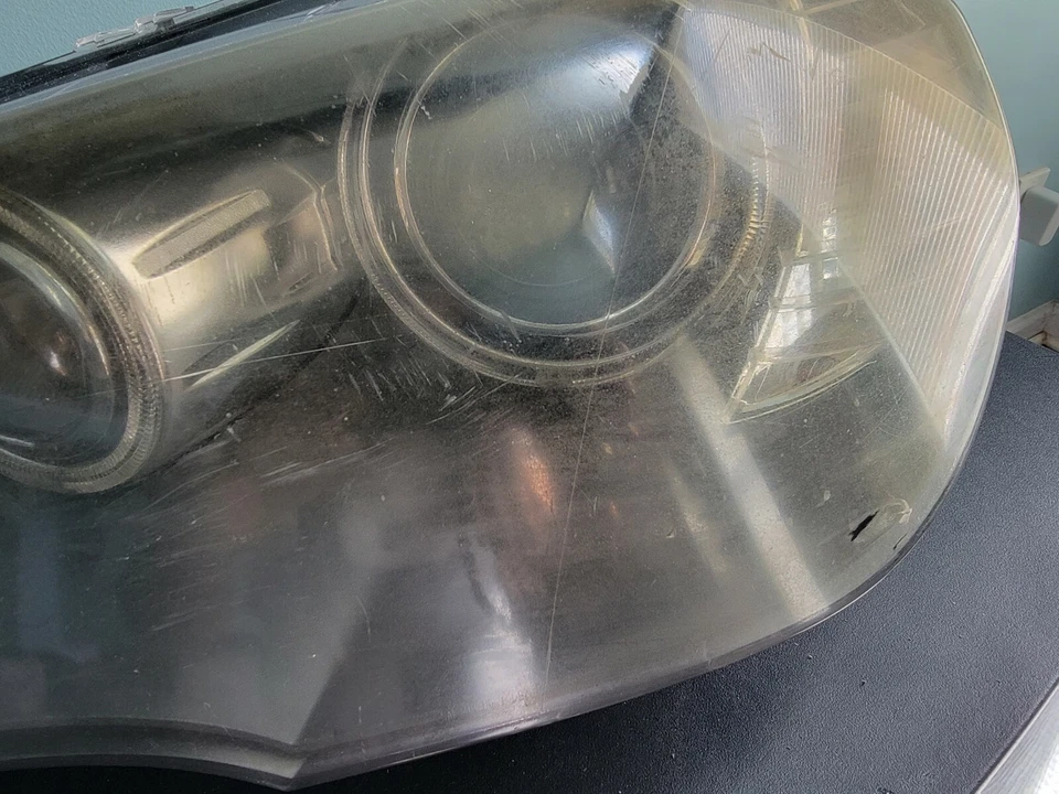 Faro del lado del conductor BMW X5 2011 usado Foto 2 de 4