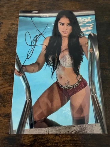 LUCERO ACOSTA Signed 4x6 Photo UFC MMA AUTOGRAPH Fighter Model