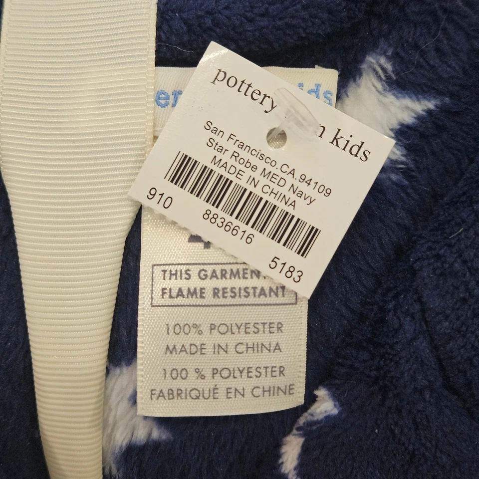 Bata polar con capucha Pottery Barn Kids estrellas azul marino talla 4-6 resistente al fuego NUEVO Foto 3 de 4