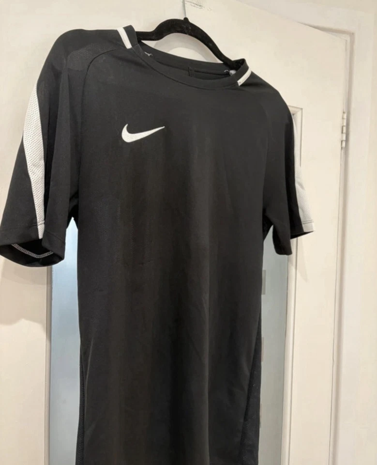 Nike Dri-Fit T-Shirt Size S - Image 1 of 4