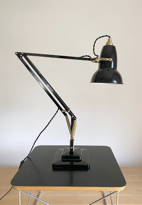 Anglepoise 'The Original' 1227 Schreibtischlampe schwarz - Messing Edition