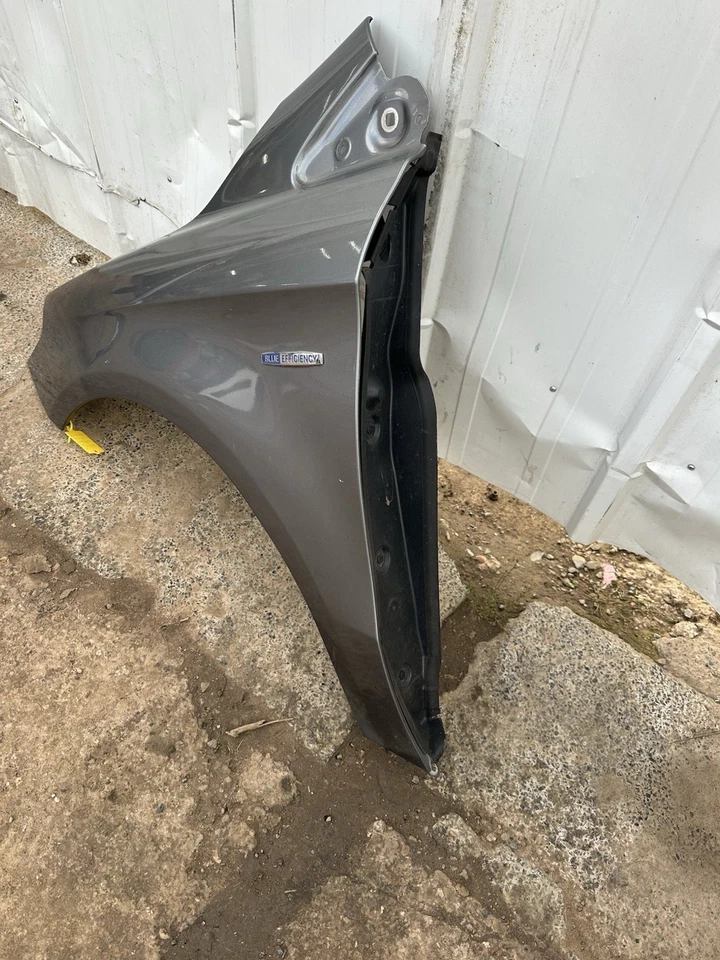MERCEDES BENZ B CLASS W246 WING FENDER PANEL FRONT LEFT SIDE IN GREY 2012 - Image 3 of 4