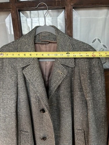 Vintage 50s 60s Tweed Overcoat Men’s Medium 38-40 Houndstooth Wool Topcoat image 5