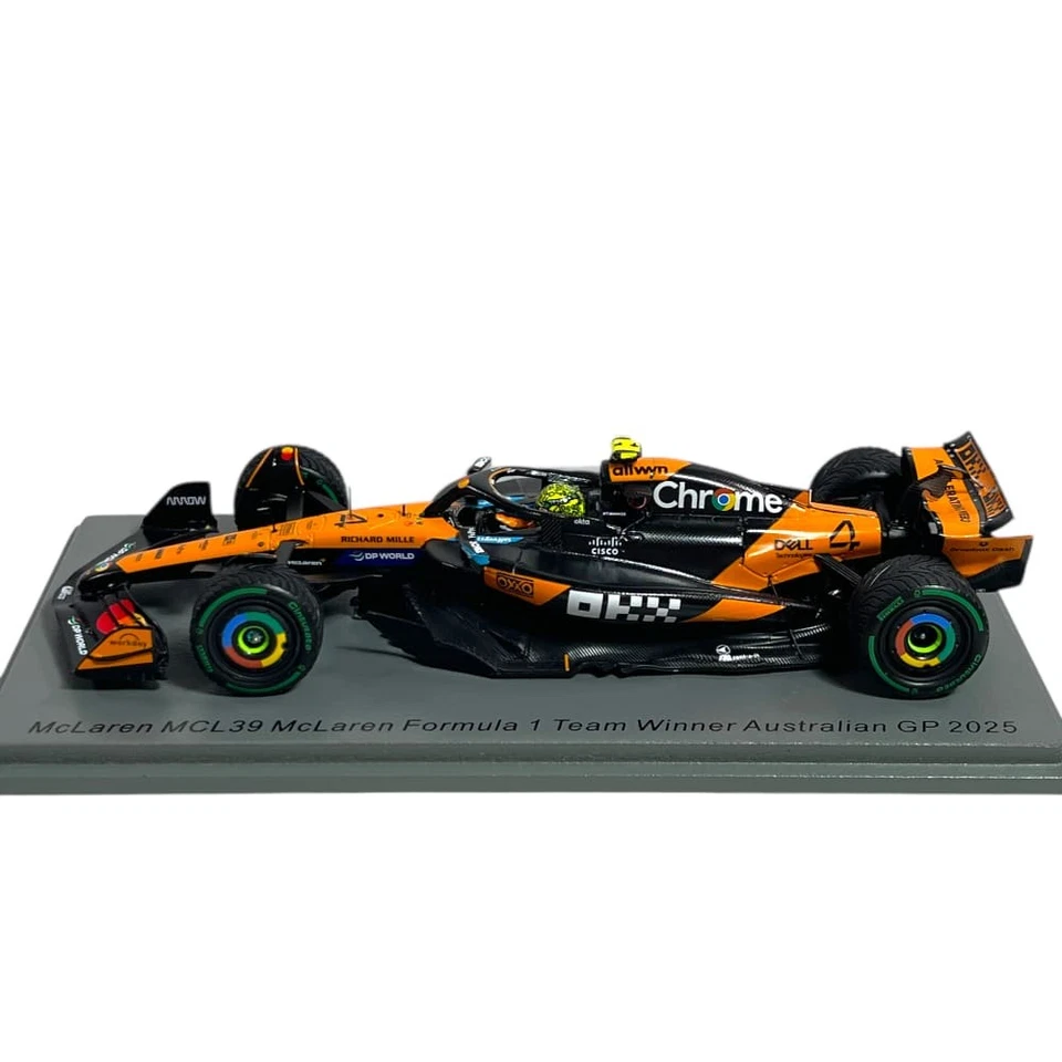 Modellino F1 Spark 1/43 McLaren MCL39 Winner Australian GP 2025 #4 L. Norris - Immagine 3 di 4