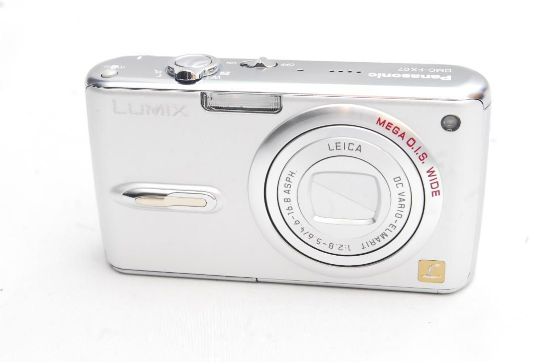 美品＊Panasonic LUMIX DMC-FX07 シルバー Panasonic Lumix DMC-FX07 Digital Camera Silver 7.2MP English