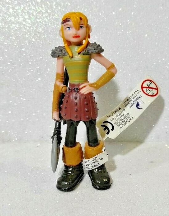 DRAGON TRAINER HOW TRAIN YOUR DRAGON ASTRID FIGURA IN GOMMA