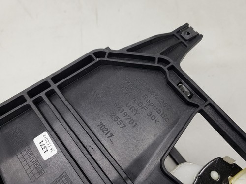 Skoda Octavia 5E III Armlehne Mittelarmlehne 5E0864207 (00) - Bild 9 von 9