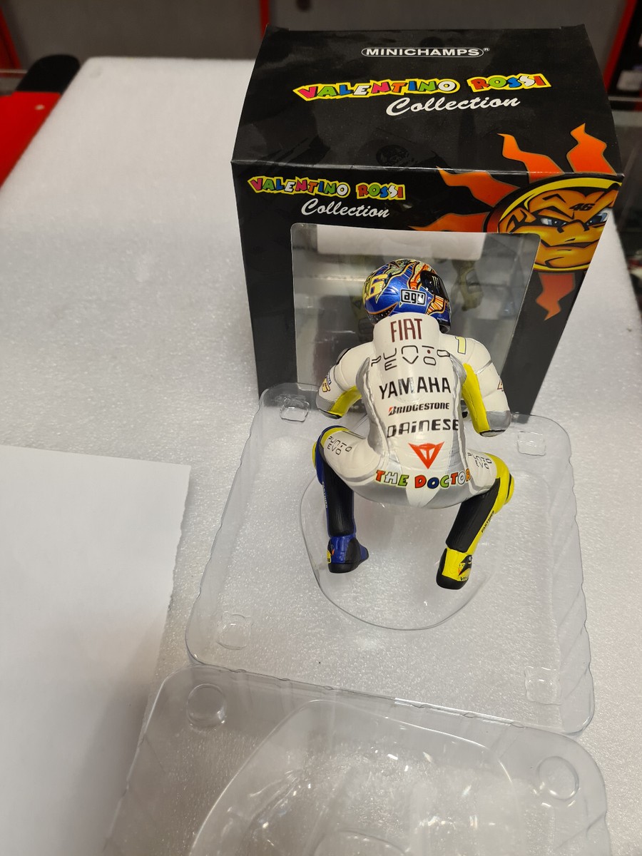 新品、未使用 V.Rossi Figurine MotoGP 2009 1:12 1:12 2009 Valentino Rossi - World Champion -- #46 Yamaha MotoGP -- Min