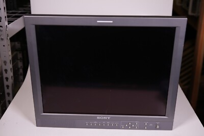 SONY LMD-2020 Monitor w/BKM-320D Attachment
