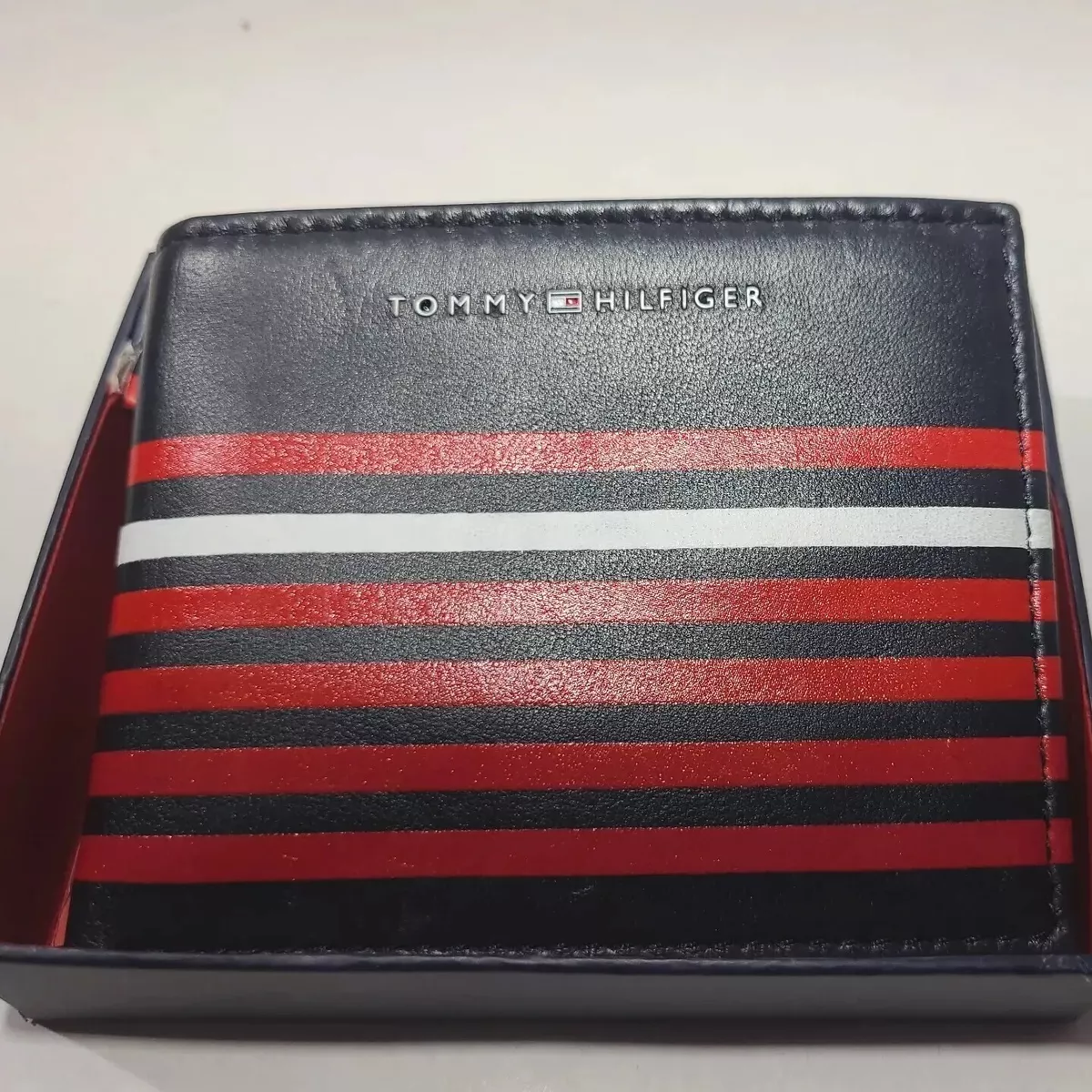 Tommy Hilfiger LOGO Navy &amp; Red Passcase Bifold Wallet Genuine Leather |