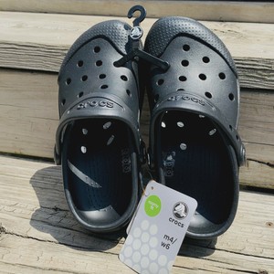 size 6 womens crocs