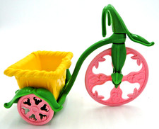 VTG Strawberry Shortcake Berry Cycle Tricycle W/ Seatbelt Trike Kenner VTG 1982