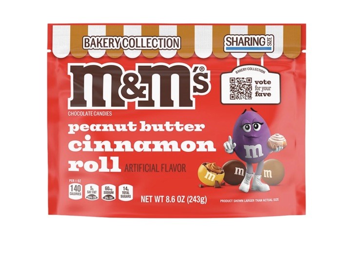 M&M's Bakery Collection Peanut Butter Cinnamon Roll 8.6 oz Best by November 2026