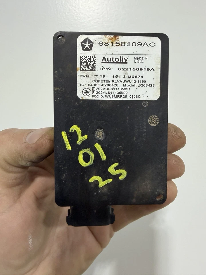 Sensor de punto ciego Chrysler Town Country Dodge Grand Caravan 13-16 68158109AC Foto 2 de 4