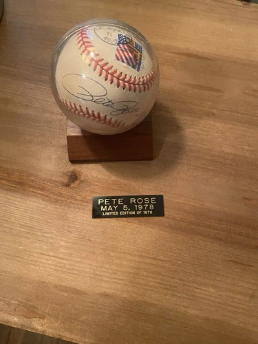 Pete Rose signed baseball